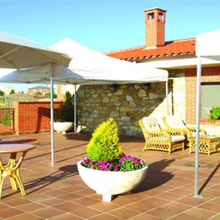 La Becera 3* Penausende