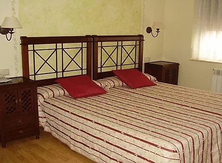 Hotel La Becera Penausende